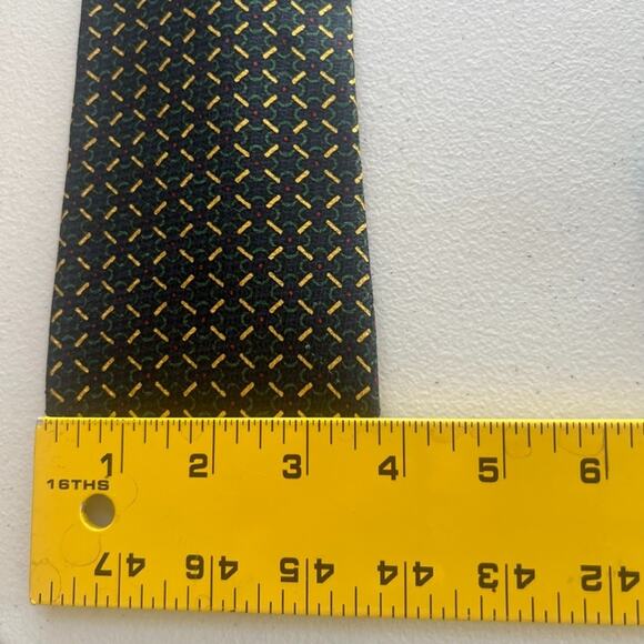Vintage Burberrys Of London Necktie Men's Designer 100% Pure Silk Geometric - Picture 10 of 10
